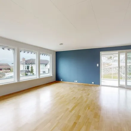 Rent this 5 bed apartment on Skadberg in Skadbergbakken 27, 4050 Sola