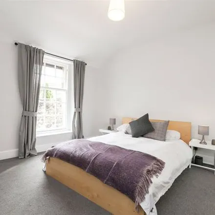 Rent this 3 bed duplex on 1 Dublin Street Lane North in City of Edinburgh, EH3 6NT