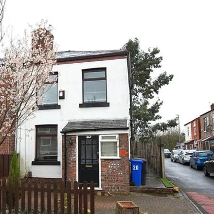 Buy this 2 bed house on Manor Farm Close in Ashton-under-Lyne, OL7 9LS