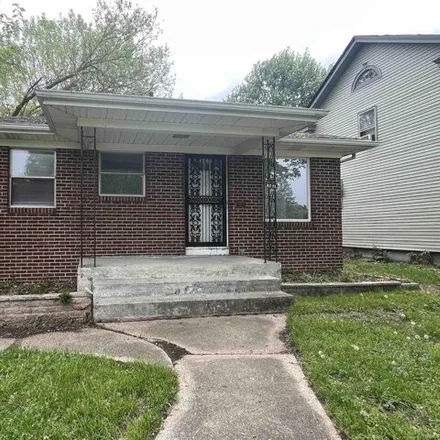 Buy this 2 bed house on 3211 S Anthony Blvd in Fort Wayne, Indiana