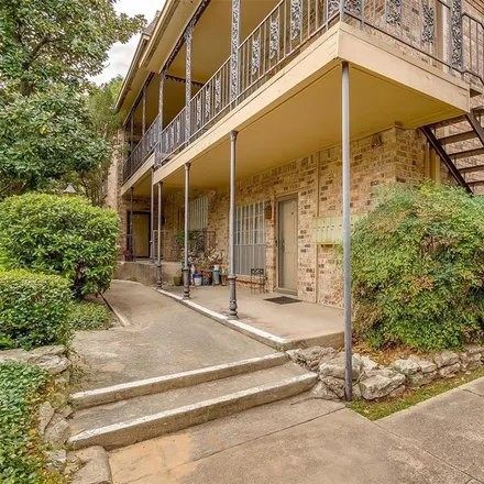 Buy this 1 bed condo on 4320 Bellaire Drive South in Fort Worth, TX 76109