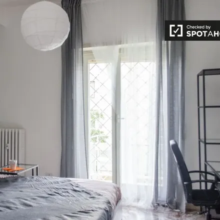 Rent this 6 bed room on Roma Tre - Dipartimento di Scienze in Viale Guglielmo Marconi, 446