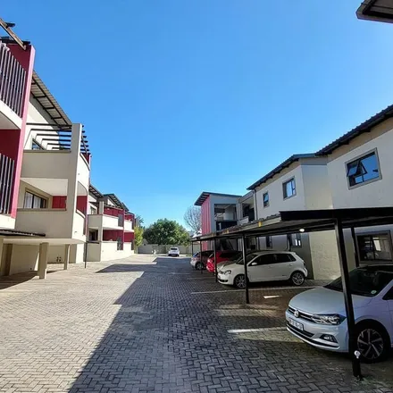 Image 9 - Montrose Avenue, Johannesburg Ward 100, Randburg, 2188, South Africa - Apartment for rent