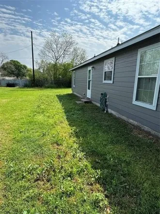 Image 3 - 368 3rd Street, Hempstead, TX 77445, USA - House for sale