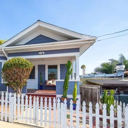 Buy this 3 bed house on 1329 West Spruce Street in San Diego, CA 92103