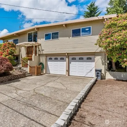 Image 2 - 429 167th Ave NE, Bellevue, Washington, 98008 - House for sale