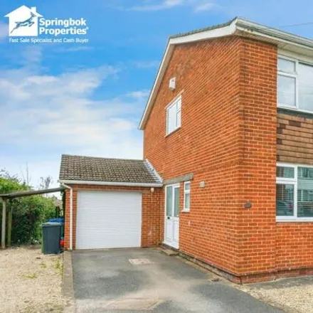 Buy this 3 bed house on 8 Stream Close in Bristol, BS10 6LJ