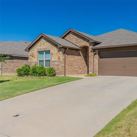 Image 3 - 1004 Deer Valley Drive, Weatherford, TX 76087, USA - House for sale