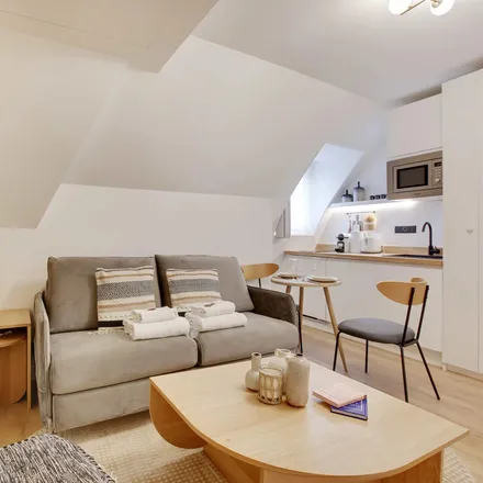 Image 8 - 7 Rue Édouard Fournier, 75116 Paris, France - Apartment for rent