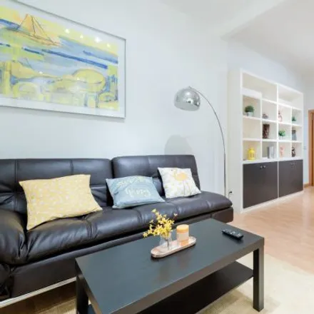 Rent this 2 bed apartment on Madrid in Calle de Lagasca, 58