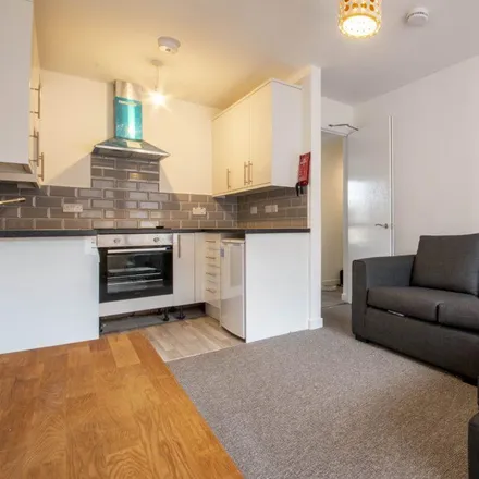 Rent this 4 bed apartment on 7 Sienna Gardens in City of Edinburgh, EH9 1PQ