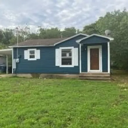 Rent this 2 bed house on 2622 West Johnson Street in Denison, TX 75020