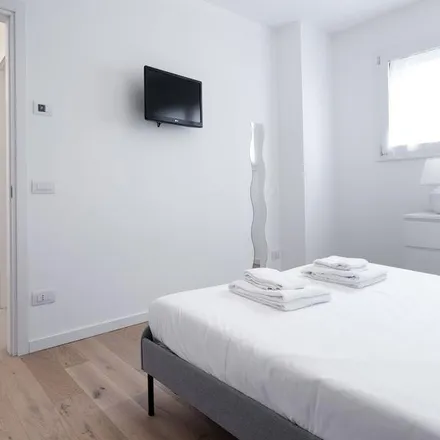 Image 8 - Stunning 2-bedroom apartment in Zona delle Regioni  Milan 20137 - Apartment for rent