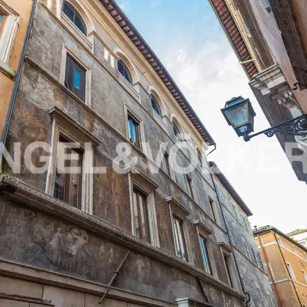 Image 2 - Via della Maschera d'Oro, 00186 Rome RM, Italy - Apartment for rent
