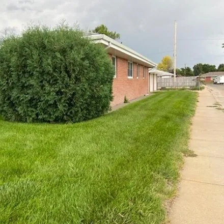 Image 3 - South Sheridan Avenue, North Platte, NE 69101, USA - House for rent