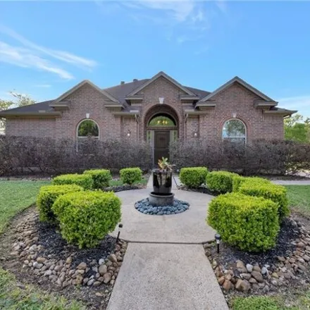 Rent this 3 bed house on 5210 Whittier Oaks Drive in Friendswood, TX 77546
