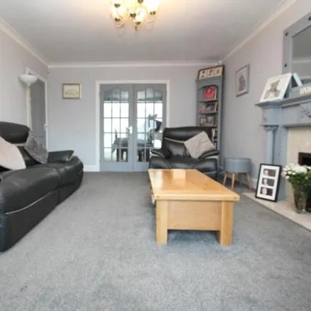 Image 5 - Slade Road, Barry, CF62 9AL, United Kingdom - House for sale