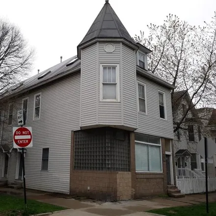 Rent this 2 bed apartment on 3059 N Leavitt St Unit 1R in Chicago, Illinois