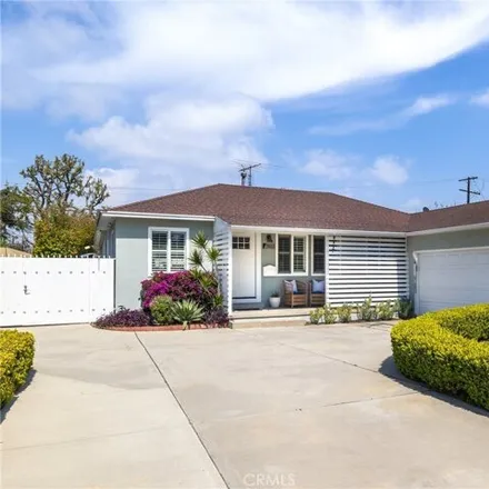 Image 1 - 7822 Boeing Avenue, Los Angeles, CA 90045, USA - House for sale