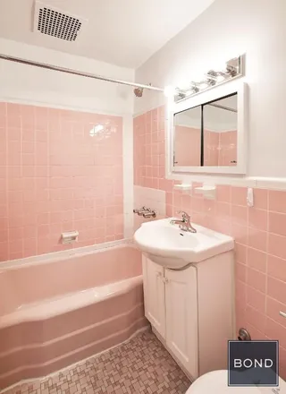Image 3 - 534 East 85th Street, New York, NY 11236, USA - Apartment for rent