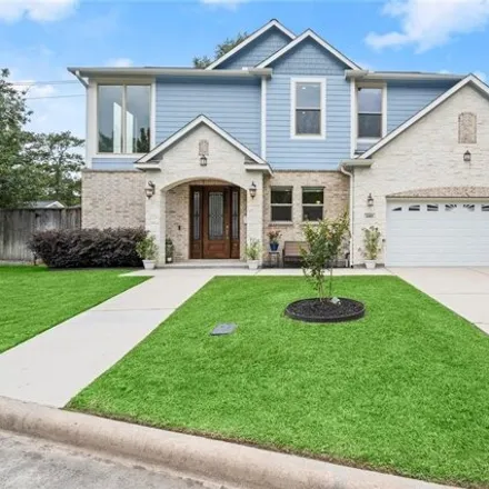 Buy this 4 bed house on 4413 Rosslyn Road in Houston, TX 77018