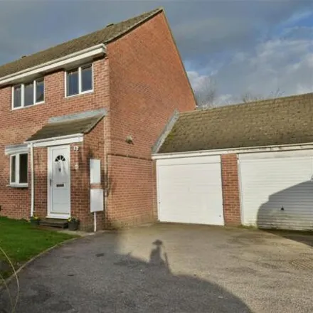 Buy this 3 bed duplex on unnamed road in Cold Ash, RG18 3PD