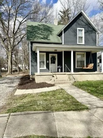 Buy this 3 bed house on 361 East Shaw Street in Charlotte, MI 48813