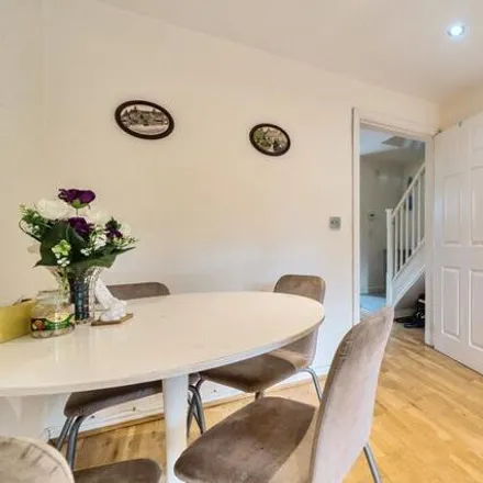 Image 5 - 26 The Orchards, Cambridge, CB1 9HD, United Kingdom - Townhouse for sale