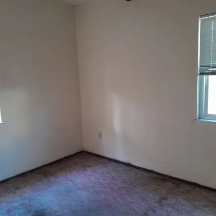 Rent this 4 bed apartment on 1061 Santa Fe Avenue in Mountain View, Contra Costa County