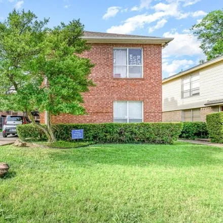 Rent this 2 bed condo on 3329 Rosedale Avenue in University Park, TX 75205