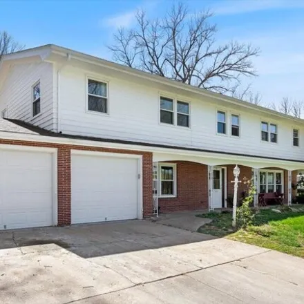 Image 3 - 131 Linden Avenue South, Council Bluffs, IA 51503, USA - House for sale
