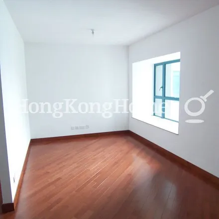 Image 6 - China, Hong Kong, Kowloon, Tai Kok Tsui, Hoi Fai Road, Tower 6 - Apartment for rent