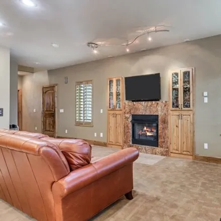 Image 3 - 7496 2300 East, Cottonwood Heights, UT 84121, USA - House for sale