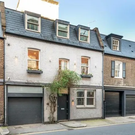Rent this 3 bed house on Stafford Court in Kensington High Street, London