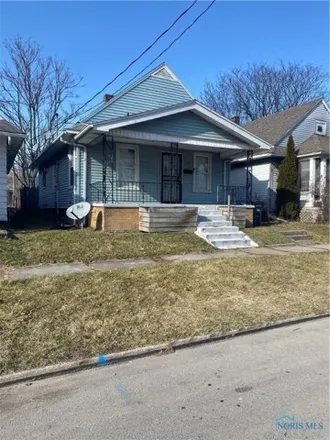 Buy this 2 bed house on 1742 Finch Street in Toledo, OH 43609