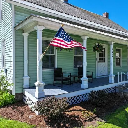 Buy this 4 bed house on 442 East Main Street in East Middlebury, Middlebury