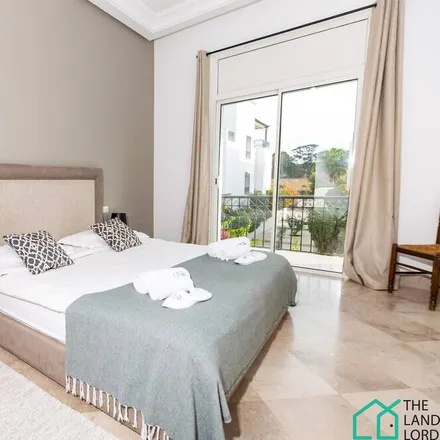 Rent this 2 bed apartment on Carthage in نهج سيبتيموس سيفيروس, 2016 Tunis