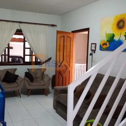 Buy this 3 bed house on Rua Eduardo de Castro in Jardim São Pedro, Mogi das Cruzes - SP