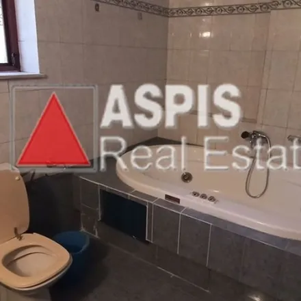 Rent this 3 bed apartment on Βόρειο Νταμάρι in Argyroupoli, Greece