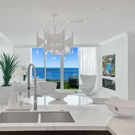 Image 7 - The Ritz-Carlton, 1 North Fort Lauderdale Beach Boulevard, Fort Lauderdale, FL 33304, USA - Condo for sale