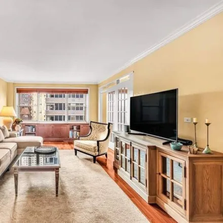 Buy this studio apartment on 404 East 53rd Street in New York, NY 10022