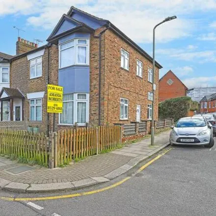 Buy this 2 bed house on Carnarvon Road in London, EN5 4LX