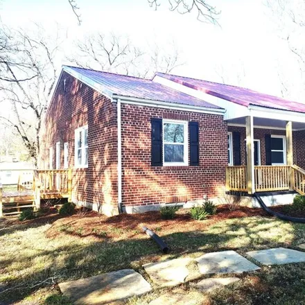 Buy this 3 bed house on 382 Old Stage Road in Surgoinsville, TN 37873