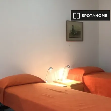 Rent this 2 bed room on Via Sangallo in 43, 20133 Milan MI