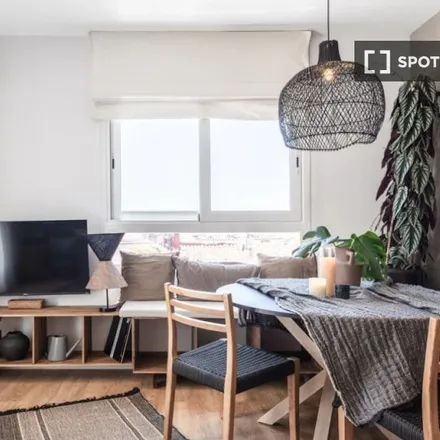 Rent this 2 bed apartment on Boletin Oficial del Estado (BOE) in Calle de Trafalgar, 28010 Madrid