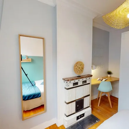 Image 2 - 6 Rue de Passy, 75016 Paris, France - Room for rent