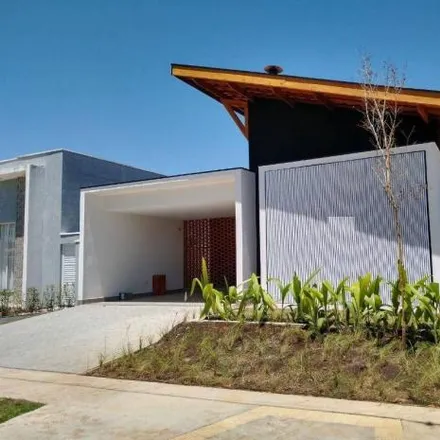 Buy this 3 bed house on Avenida Francisco Alves Monteiro in Piracangaguá, Taubaté - SP