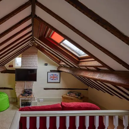 Rent this 2 bed townhouse on Avon Dassett in CV47 2AJ, United Kingdom