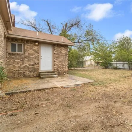 Image 2 - 398 West 12th Street, Coleman, TX 76834, USA - House for sale