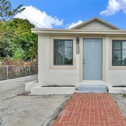 Image 5 - 2919 Northwest 92nd Street, Miami-Dade County, FL 33147, USA - House for sale